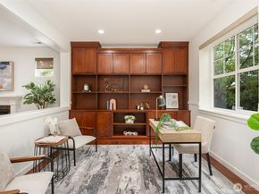 10269 Eastridge Drive NE, Redmond WA 98053