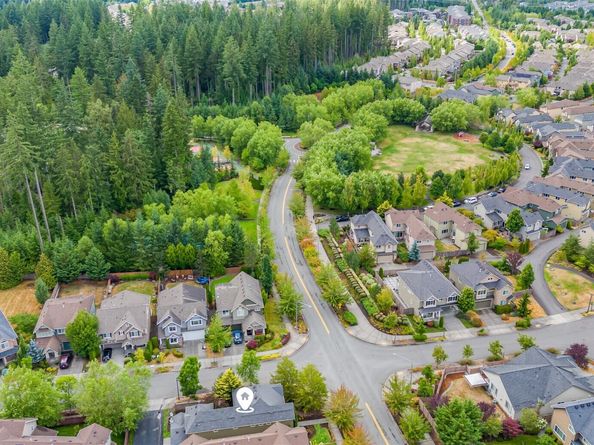 10269 Eastridge Drive NE, Redmond WA 98053