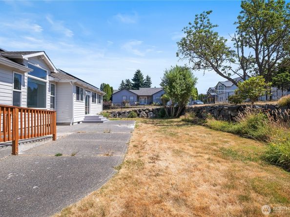 1021 SW 120th Street, Seattle WA 98146