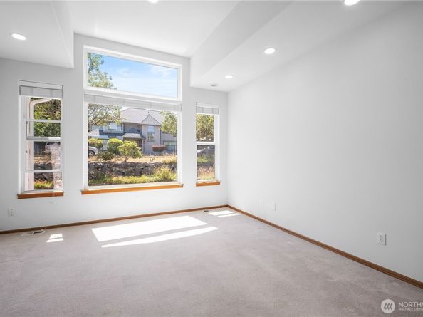 1021 SW 120th Street, Seattle WA 98146