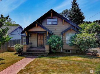 1418 3rd Street SE