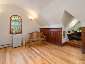 7776 Fragaria Road, Olalla WA 98359