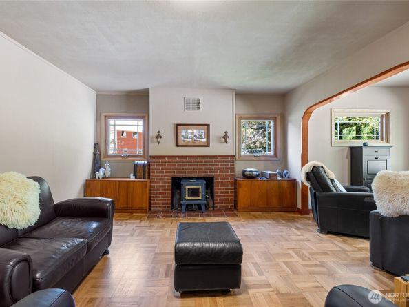 7776 Fragaria Road, Olalla WA 98359
