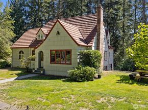 7776 Fragaria Road, Olalla WA 98359