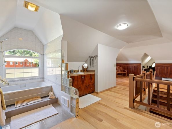 7776 Fragaria Road, Olalla WA 98359