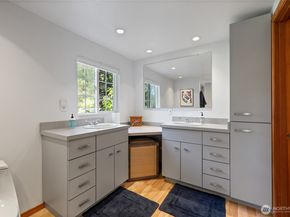 7776 Fragaria Road, Olalla WA 98359