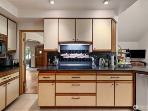 7776 Fragaria Road, Olalla WA 98359