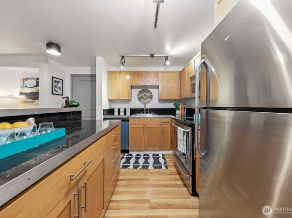 3661 Phinney Avenue N 101, Seattle WA 98103