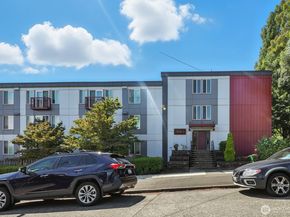 3661 Phinney Avenue N 101, Seattle WA 98103