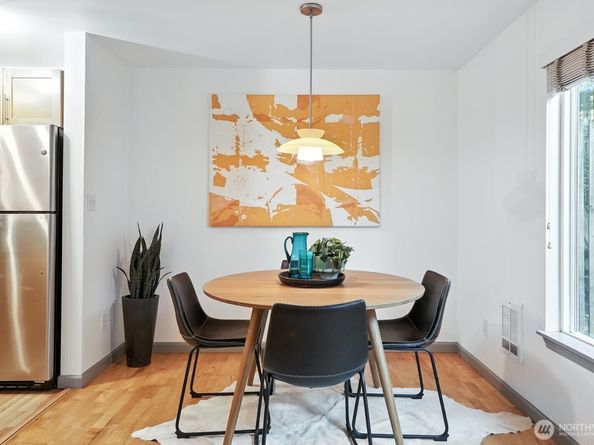 3661 Phinney Avenue N 101, Seattle WA 98103