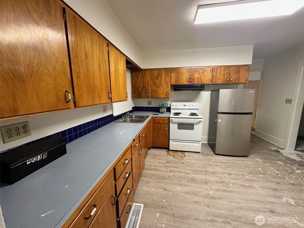 403 L Street SE A&B, Auburn WA 98002