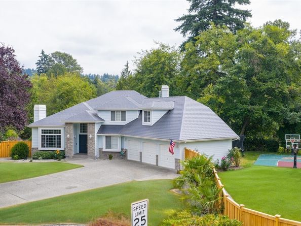 1722 226th Place SW, Bothell WA 98021