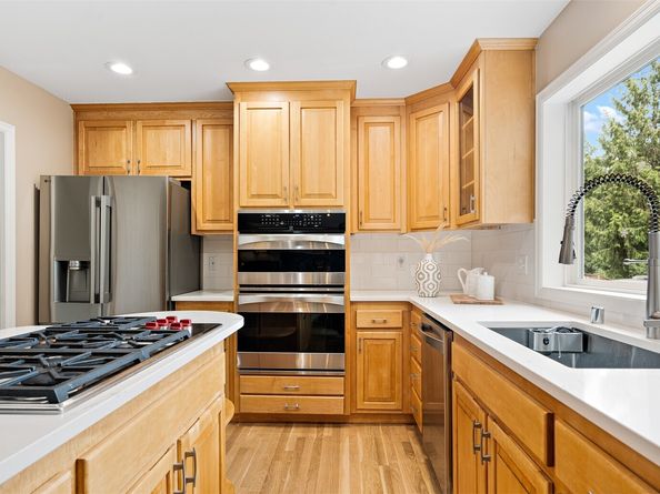 1722 226th Place SW, Bothell WA 98021