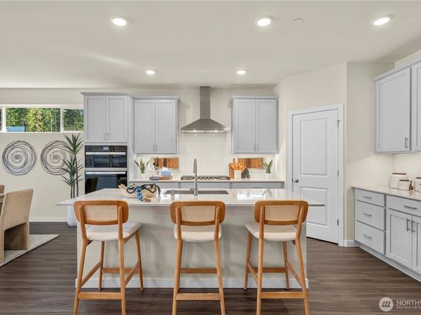 3959 McCormick Village Drive, Bremerton WA 98312
