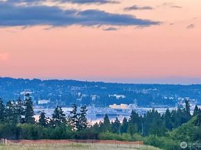 3959 McCormick Village Drive, Bremerton WA 98312