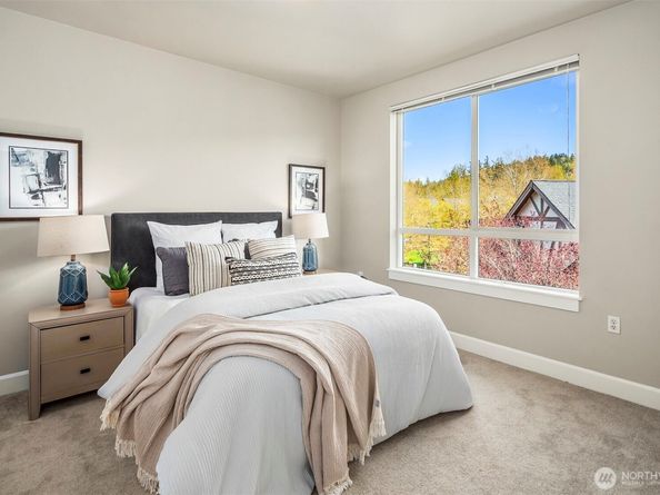 1840 25th Avenue NE 412, Issaquah WA 98029