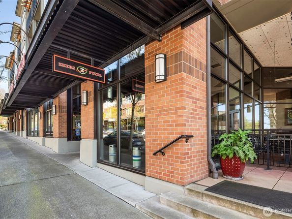 1840 25th Avenue NE 412, Issaquah WA 98029