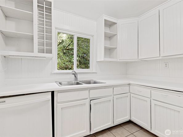 17740 174th Avenue NE, Woodinville WA 98072