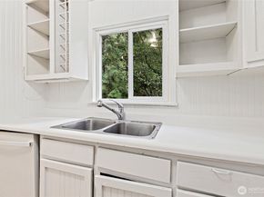 17740 174th Avenue NE, Woodinville WA 98072