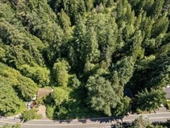 17740 174th Avenue NE, Woodinville WA 98072