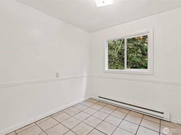 17740 174th Avenue NE, Woodinville WA 98072