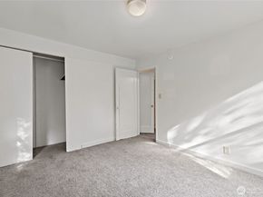 17740 174th Avenue NE, Woodinville WA 98072