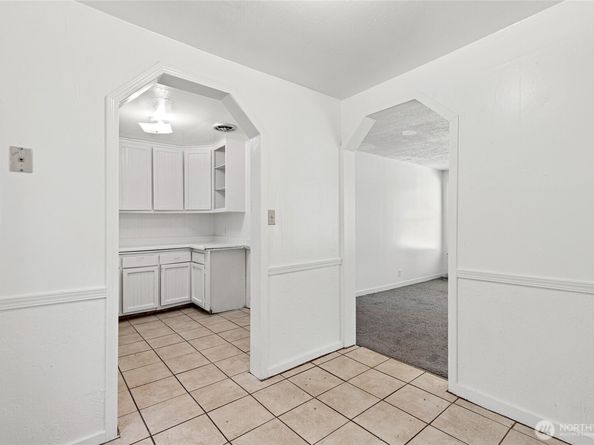 17740 174th Avenue NE, Woodinville WA 98072