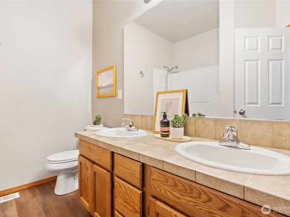 4026 160th Place SE, Bothell WA 98012
