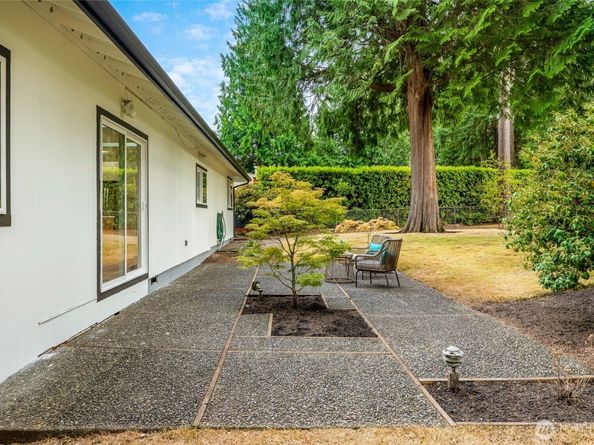 14413 118th Avenue NE, Kirkland WA 98034