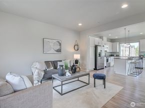 3312 156th Street SW E1, Lynnwood WA 98087