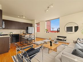 2960 Eastlake Avenue E 403, Seattle WA 98102