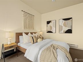2960 Eastlake Avenue E 403, Seattle WA 98102