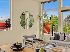 2960 Eastlake Avenue E 403, Seattle WA 98102