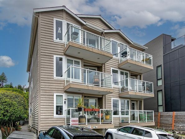 2432 Dexter Avenue N 201, Seattle WA 98109