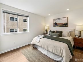 2432 Dexter Avenue N 201, Seattle WA 98109