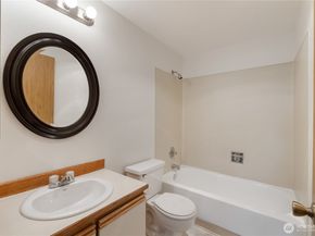 13235 12th Avenue SW 733, Burien WA 98146