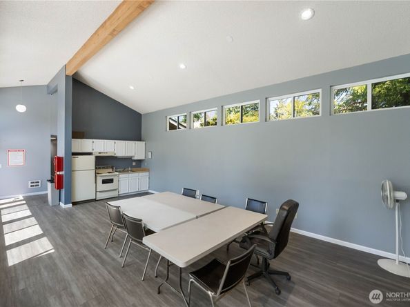 13235 12th Avenue SW 733, Burien WA 98146