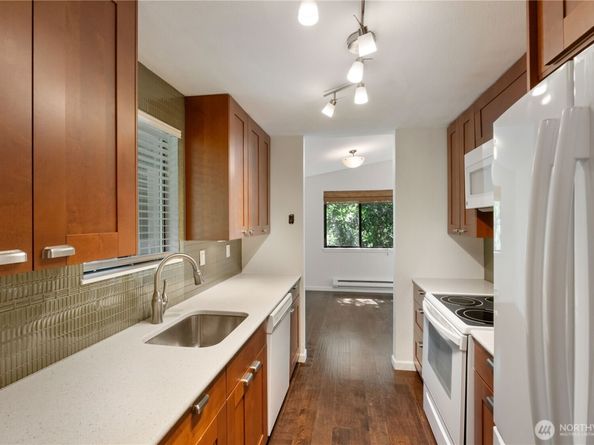 13235 12th Avenue SW 733, Burien WA 98146