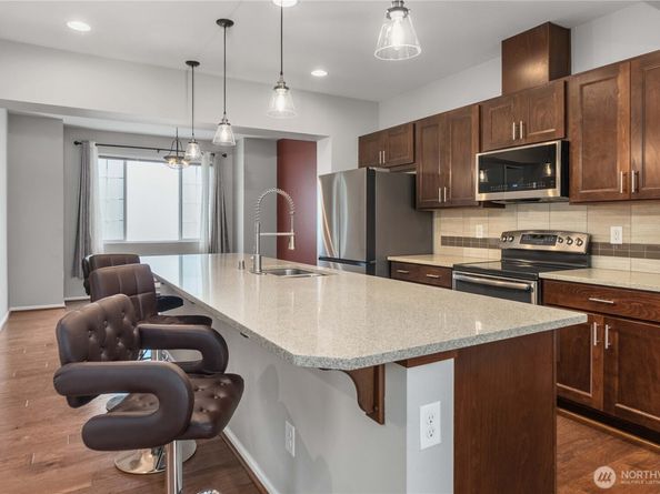 6558 High Point Drive SW, Seattle WA 98126