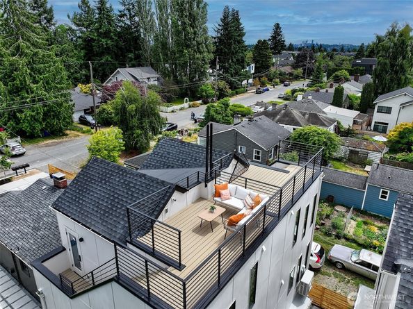 8733 13th Avenue NW C, Seattle WA 98117