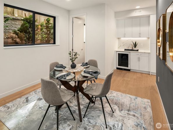 282 118th Avenue SE, Bellevue WA 98005