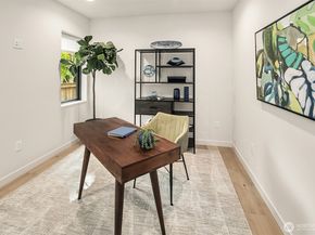 282 118th Avenue SE, Bellevue WA 98005