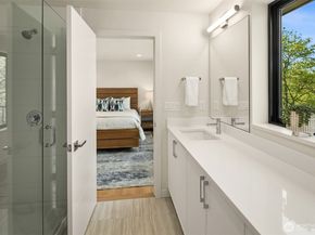 282 118th Avenue SE, Bellevue WA 98005