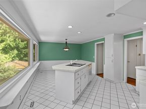 354 NW 177th Street, Shoreline WA 98177