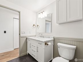 4006 S 158th Street C, Tukwila WA 98188