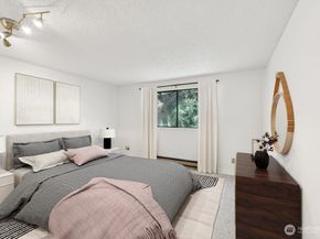 4006 S 158th Street C, Tukwila WA 98188