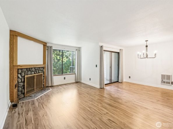 4006 S 158th Street C, Tukwila WA 98188