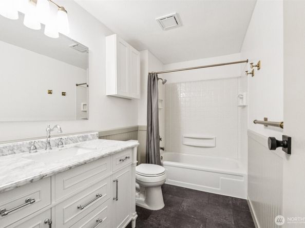 4006 S 158th Street C, Tukwila WA 98188