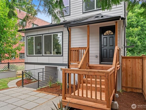 321 17th Avenue E, Seattle WA 98112