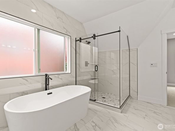 321 17th Avenue E, Seattle WA 98112